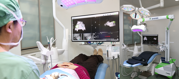 X-Guideでの治療の様子